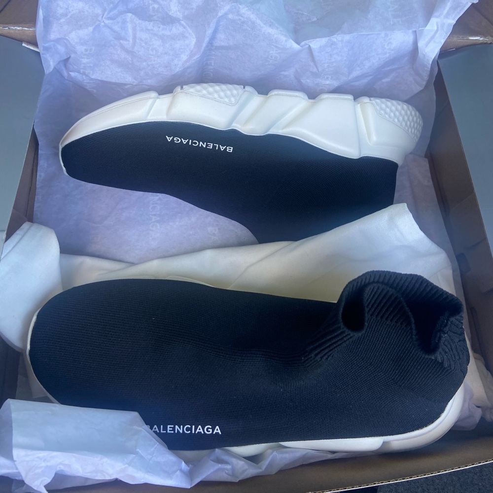 Balenciaga Sneaker - Picture 1 of 5